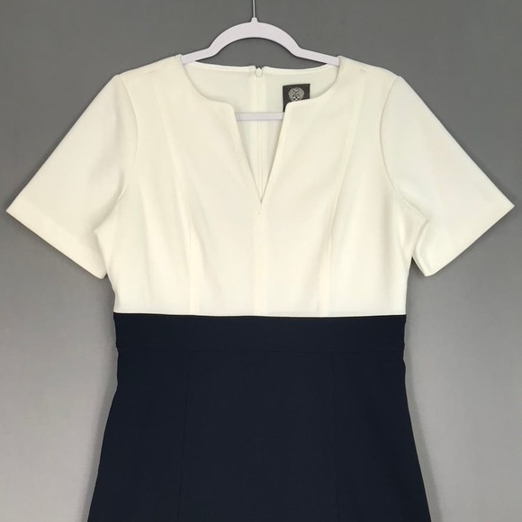 Vince Camuto Dress 8 Ivory Blue Sheath Colorblock V Neck Short Sleeve Scuba FLAW - Picture 2 of 14